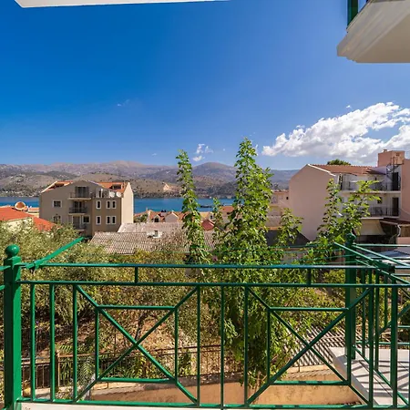 R-ammos Family Apartment